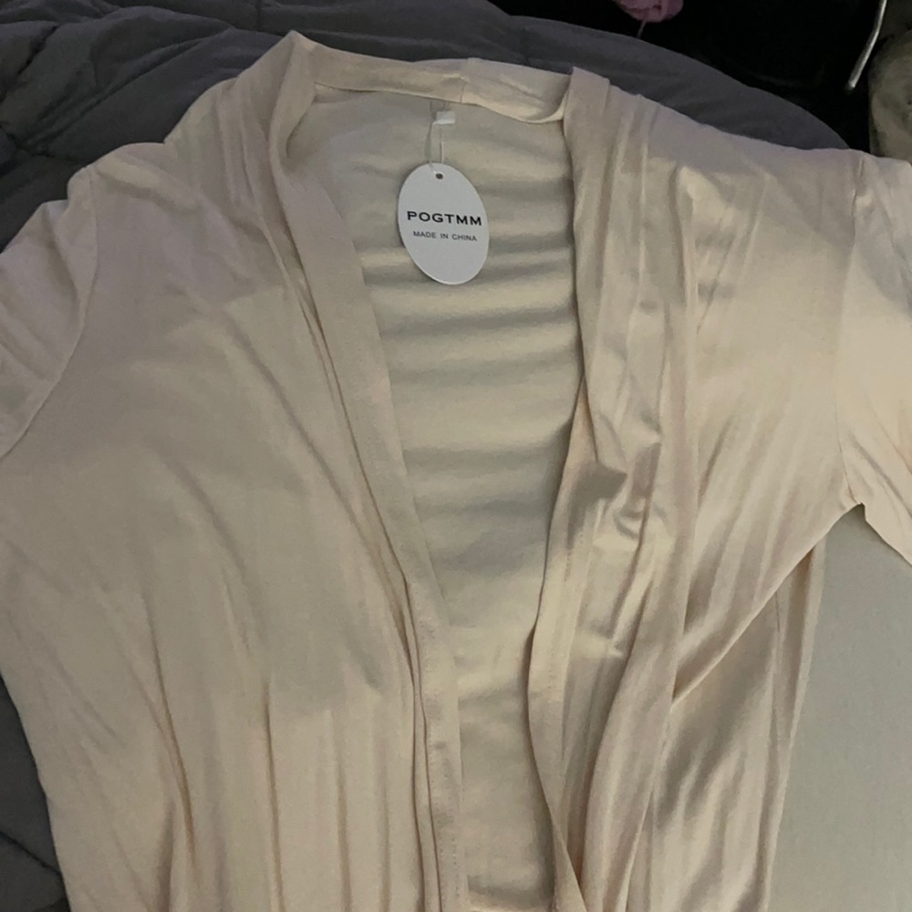 Long cardigan soft snd thin NWT